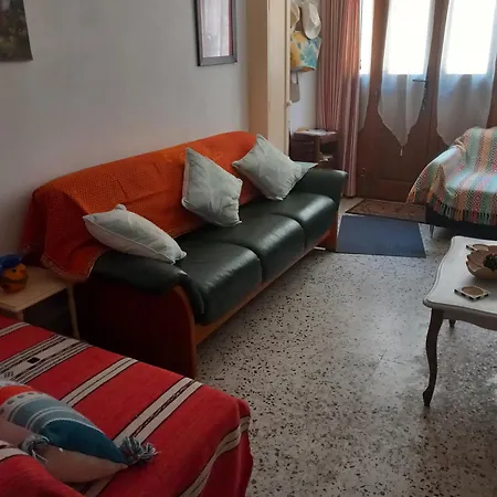 Maison De L'esprit Catalan Homestay *